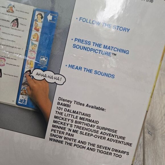 New Vintage Snow White Set Of 2. Golden Sound Story Book & A Pop UpBirthday Card - Picture 6 of 13